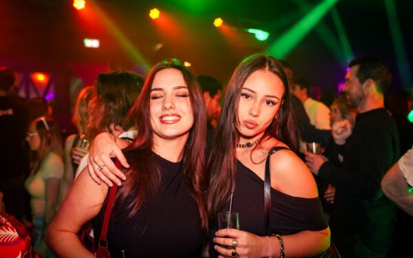 PHOTO MILLENIUM 2 DE LA GALLERIE MEILLEURE BOITE DE NUIT DE NORMANDIE - HONFLEUR PONT LEVEQUE LISIEUX DEAUVILLE TROUVILLE